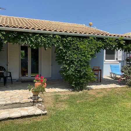 Villa Little Blue House Sidárion Exterior foto
